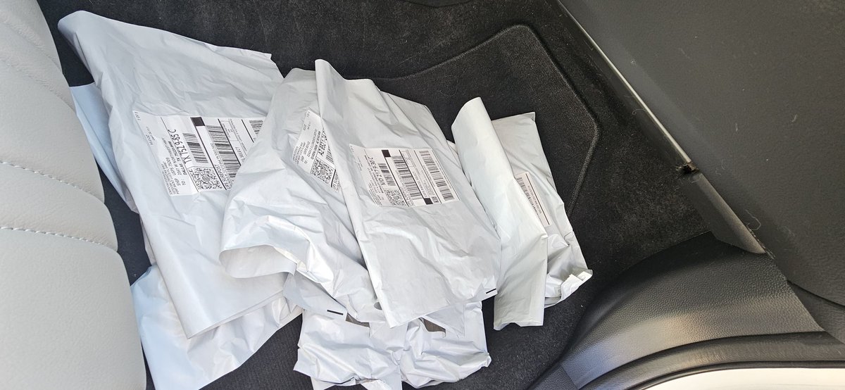 _thefbafam's tweet photo. Orders going out 💪 https://t.co/JHiNSIy9iX