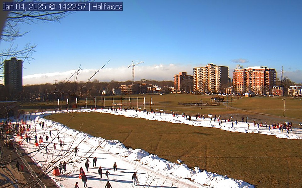 Big crowds enjoying Saturday afternoon on the Emera Oval at the Halifax Common! ⛸️ FACT OF THE DAY: The Emera Oval is the size of three NHL ice surfaces! 🏒