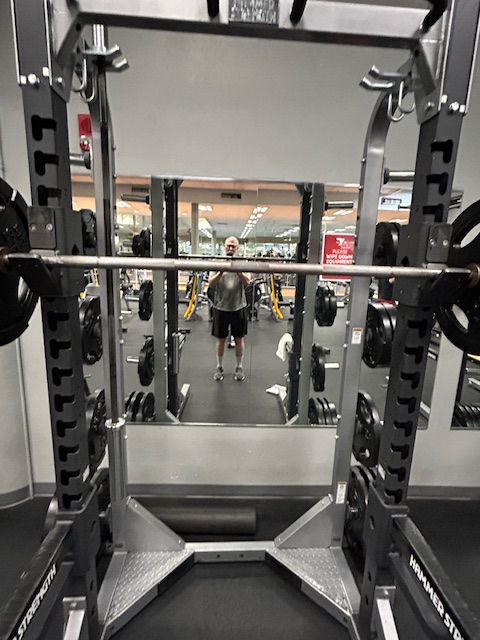 AuthorPylesJ's tweet image. Even #deload week at the #gym aches afterwards, especially deadlifts and back squats.