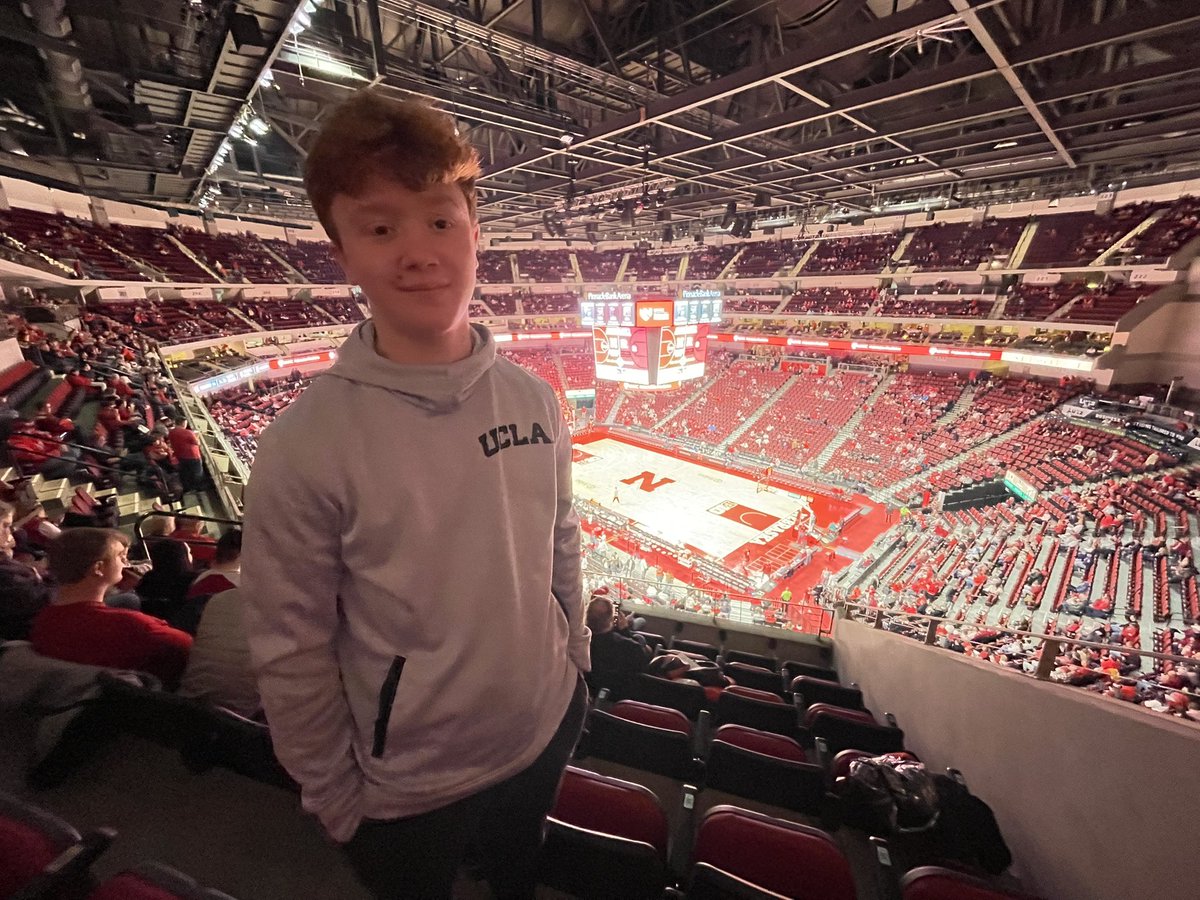 One Fiat Lux 🐻
One Go Big Red 🌽