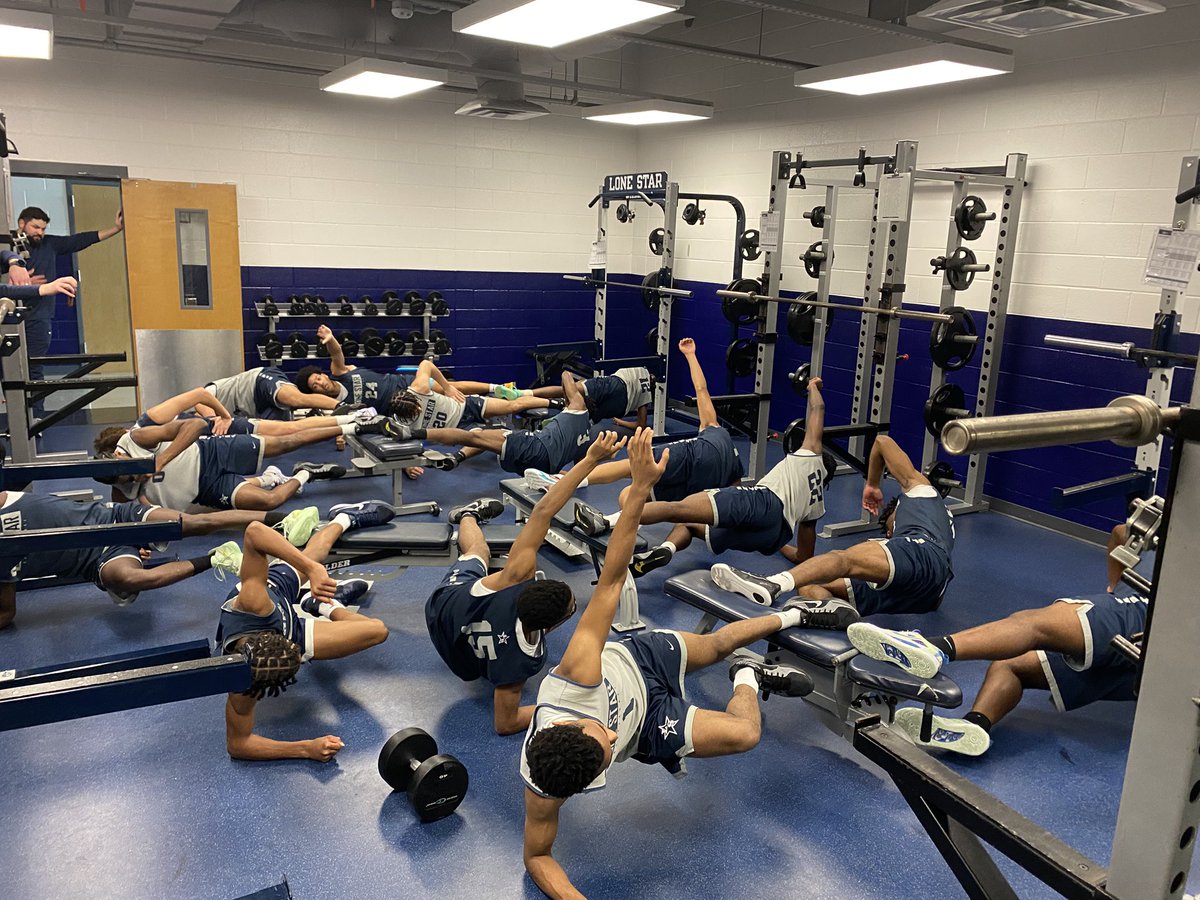 LSHS_BBall's tweet photo. That Saturday work! #ItsJustWork #BuiltByFowler #DUBS https://t.co/gUR38kN8DS