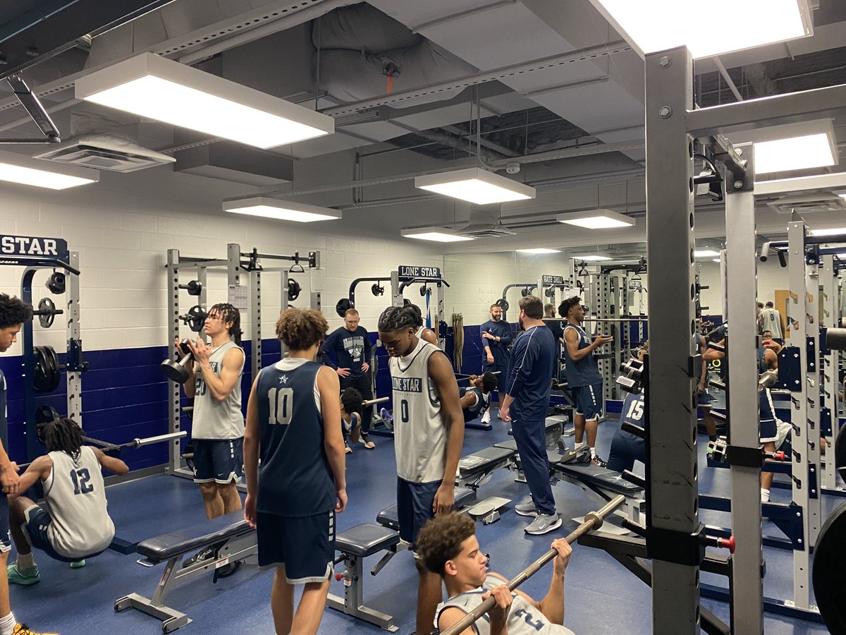 LSHS_BBall's tweet photo. That Saturday work! #ItsJustWork #BuiltByFowler #DUBS https://t.co/gUR38kN8DS