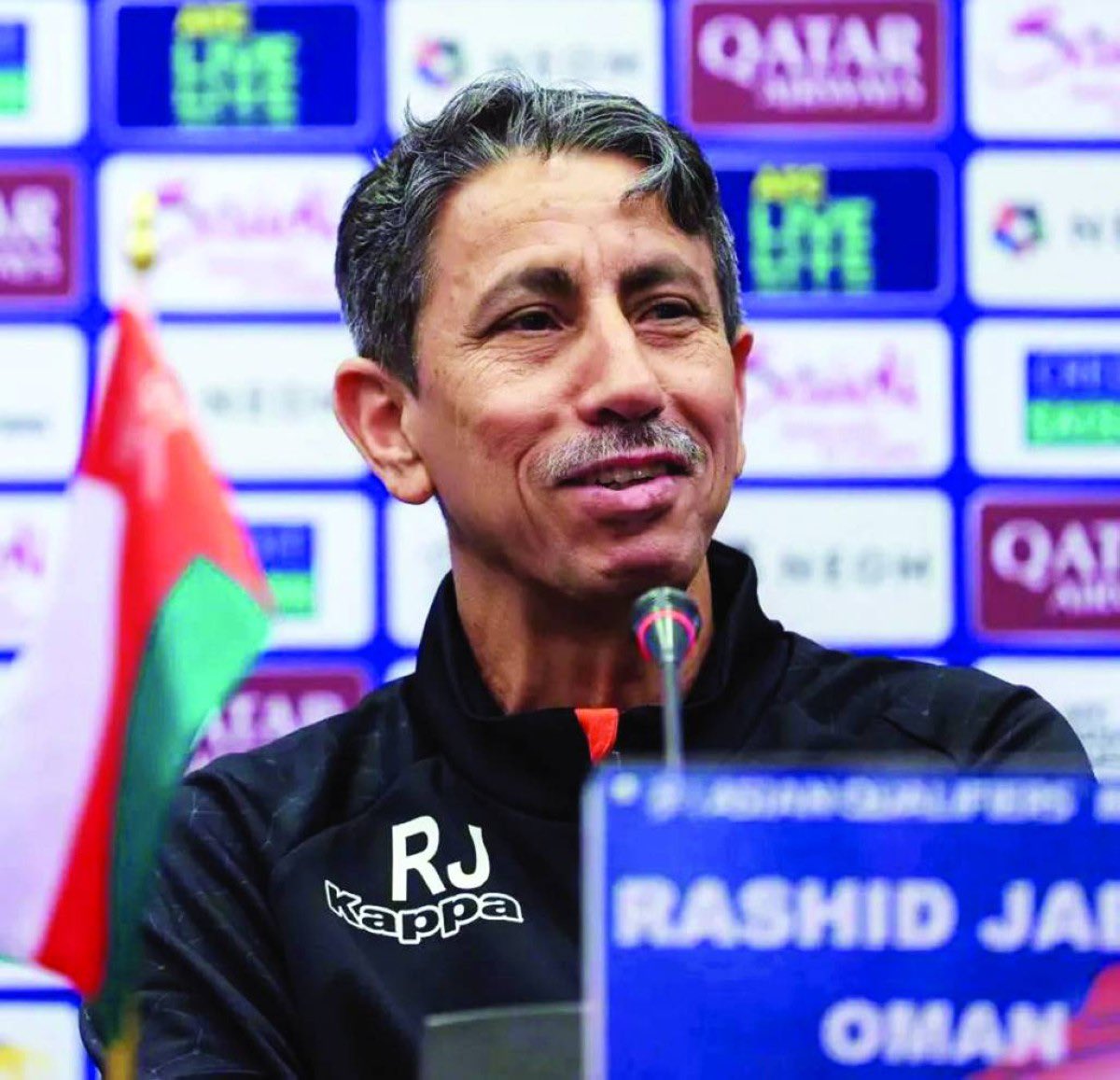 رشيد جابر قدم بطولة للتاريخ 

والله يستحق الإنصاف، مباريات عمان في هذه النسخة كان المنتخب العماني مختلف تمامًا وقدم مباريات تاريخيّة بمستويات مذهلة عالقة في الأذهان

واليوم ما يتحمل الخسارة، ضربة جزاء بقرار كارثي من جميل وهدف ثاني من المسلمي في مرماه

داهية ولد عمان 🇴🇲👏🏻