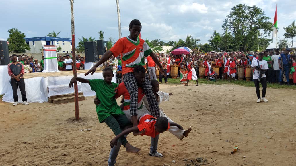 nkurunzizaherm2's tweet image. 5/n.Ce fut une journée riche en symboles, où l’unité, la détermination et l’adhésion populaire au CNDD-FDD ont été mises en lumière, confirmant l’élan et l’expansion continue du parti dans cette zone. #CnddFdd2025.