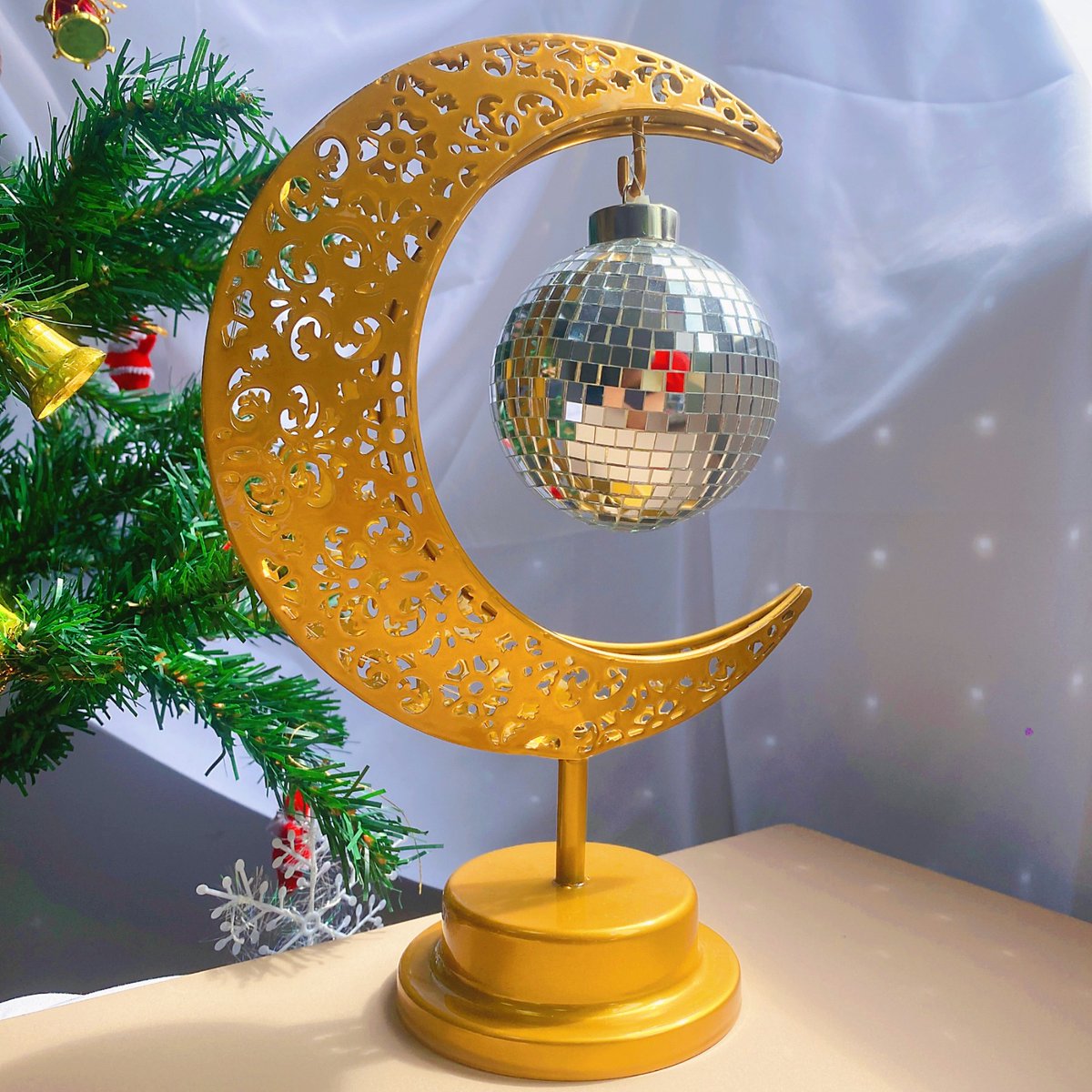 discomfg's tweet image. Light up your nights with our Battery-Operated Disco Moon Light! 🌙✨ Perfect for cozy vibes, parties, or dreamy home decor. 🌟

Shop now: mfgdisco.com | Amazon: amazon.com/stores/MFGDISC…
#DiscoMoonLight #MFGDISCO #HomeDecor #PartyVibes #CozyStyle #DiscoVibes #MoonLight