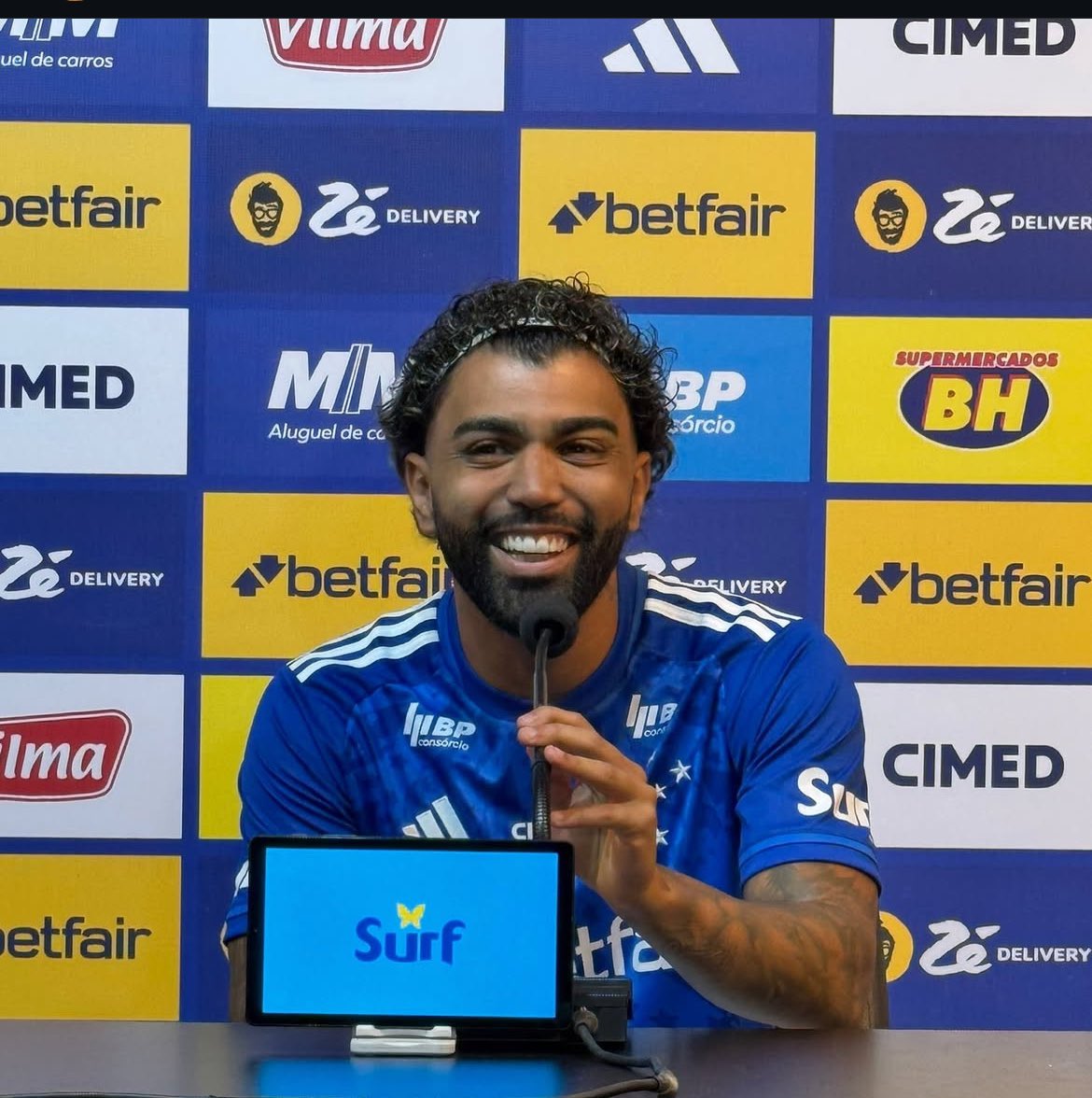 😀
