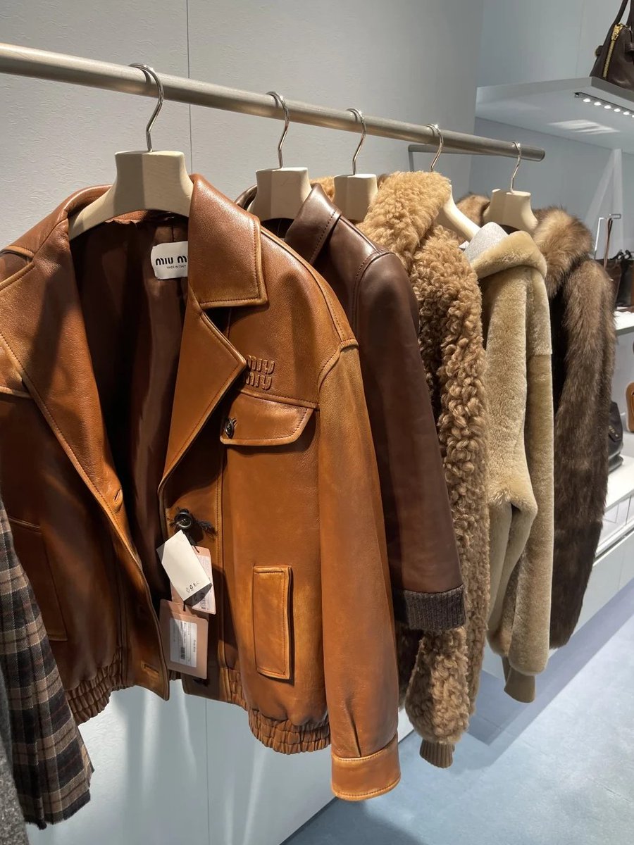 Florence8963's tweet image. "Your vibe is what your jacket says about you. 🧥💫 #OwnTheLook"