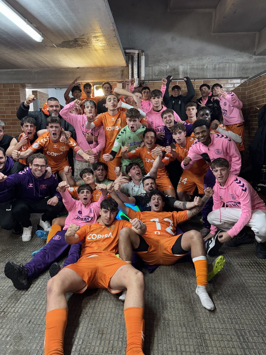 SISENA VICTÒRIA D’AQUEST INCREÏBLE JUVENIL A.

SOU UN EQUIPÀS🥳🎉🎉❤️🤍

<a href="/CFAMPOSTA/">CLUB  FUTBOL AMPOSTA</a> 0-1 <a href="/CELHospitalet/">CE L'Hospitalet</a>