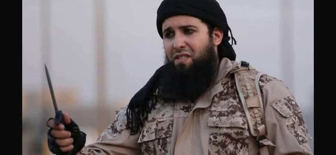 كل المؤيدين للجواربي هم سنة متشددين ونواصب قاعدة وداعش ، واقعهم قذر وتاريخهم اقذر ويفعلون كما يفعل الجورابي يختبئون خلف ملابس انيقة وحقيقتهم زبالة