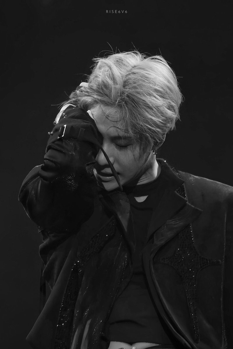 Rise6v6's tweet photo. #태민 #泰民 #TAEMIN #テミン
250104 🇲🇴📸
🤍✞🖤 https://t.co/83T1vAKPBa