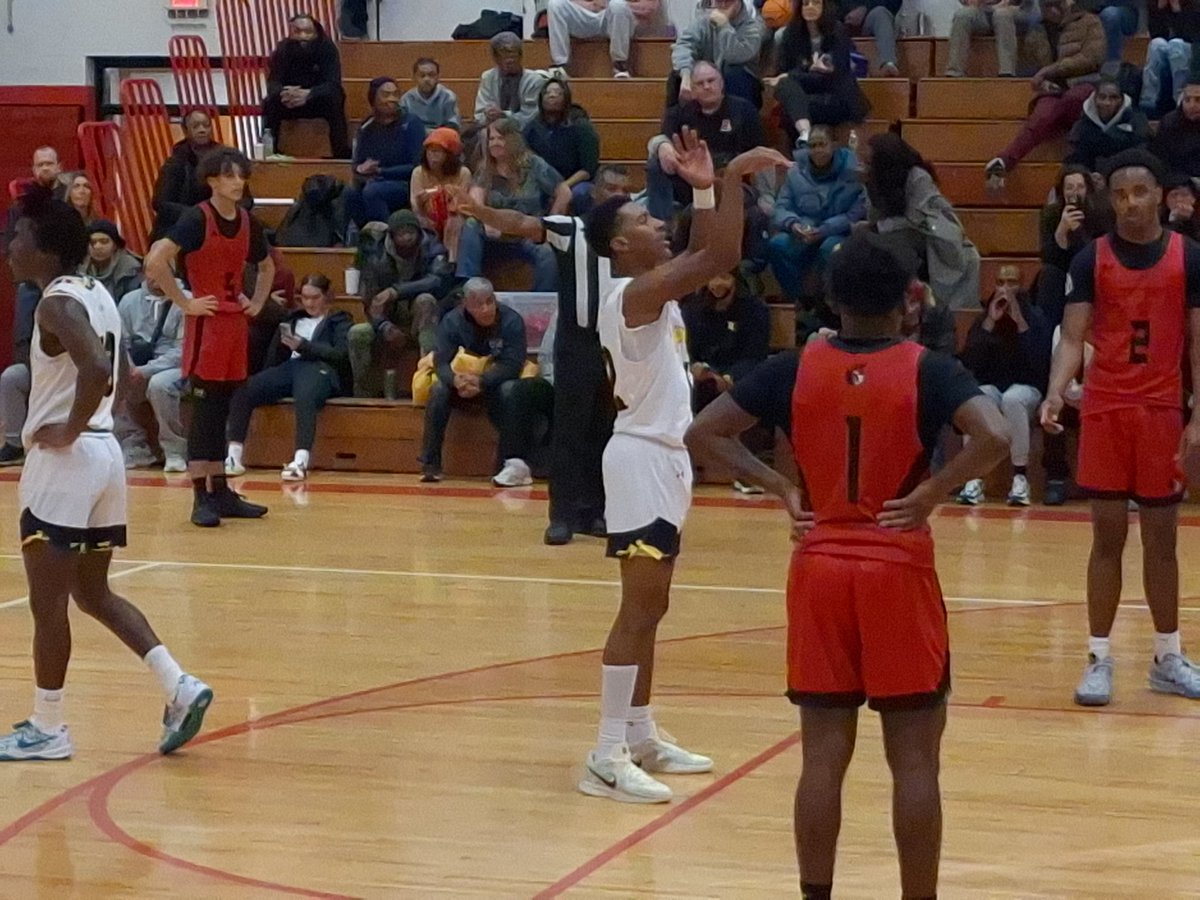 FINAL: No. 8 <a href="/pwaybasketball/">pwayboysbasketball</a> over No. 4 <a href="/stahstrojans/">STAHS Athletics</a> in Edison.  <a href="/LandonPernell12/">Landon Pernell</a> with 14.  Postgame later on cjsportsradio.com! <a href="/GMConferenceNJ/">GMConferenceNJ</a>