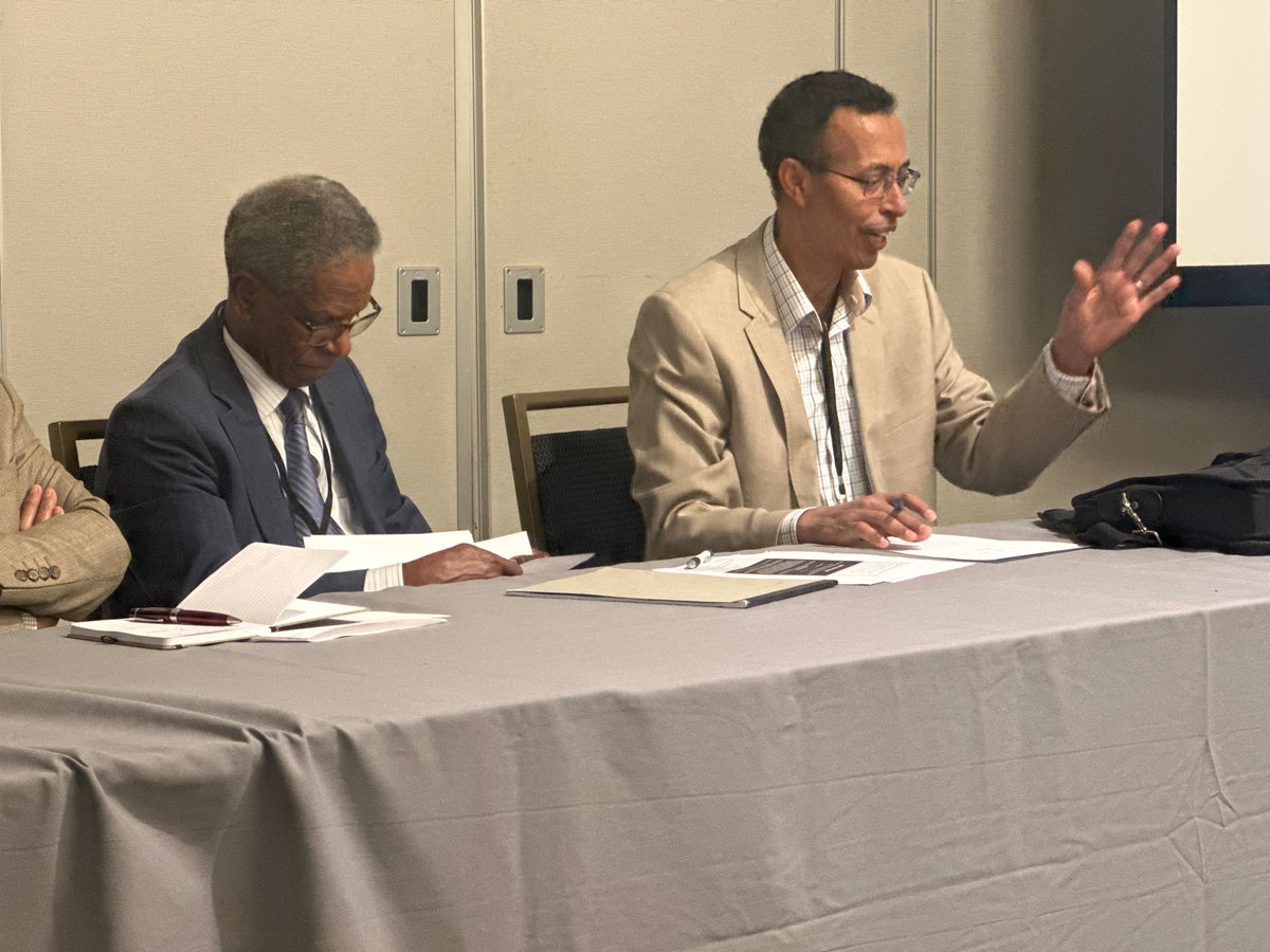 Gbadebo Odularu (@gbadeboodularu1) on Twitter photo On Now: Questions session- Professor Bedassa Tadesse, <a href="/UMNews/">University of Minnesota</a>
<a href="/AfeaEcon/">AFEAEcon&Fin</a>
Chaired by
@LEONCENDIKUMANA
<a href="/AEAInformation/">AEA Information</a>
<a href="/ASSAMeeting/">ASSA Meeting</a> On Now: Questions session- Professor Bedassa Tadesse, <a href="/UMNews/">University of Minnesota</a>
<a href="/AfeaEcon/">AFEAEcon&Fin</a>
Chaired by
@LEONCENDIKUMANA
<a href="/AEAInformation/">AEA Information</a>
<a href="/ASSAMeeting/">ASSA Meeting</a>