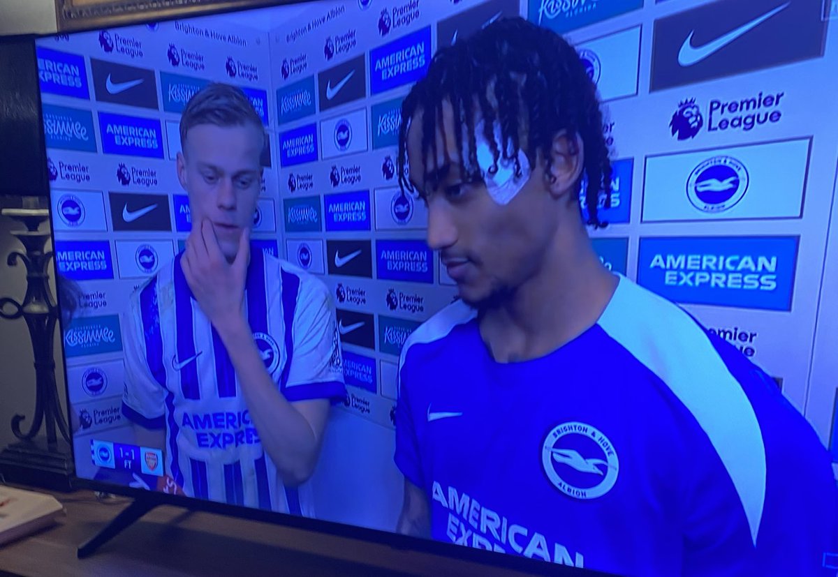S7AFF's tweet photo. Who the fu*k is this woman doing post match interviews?? ⁦⁦@SkySportsNews⁩  ?
#scripted https://t.co/Wl4EcwXFX2