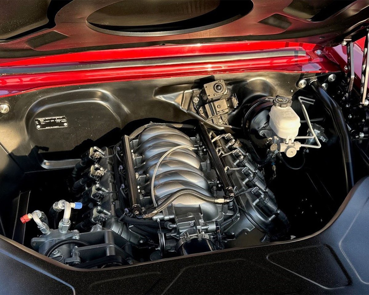 Barrett_Jackson's tweet photo. Red Rock Metallic and ready to cross the block with No Reserve! This #ProTouring 1967 @Chevrolet #ChevyII #Nova is powered by an LS #V8 engine mated to a T56 6-speed manual transmission with a Black Widow Venom 250 exhaust.
Learn more: https://t.co/fx0LGFZ67b https://t.co/GGVtGS4anc