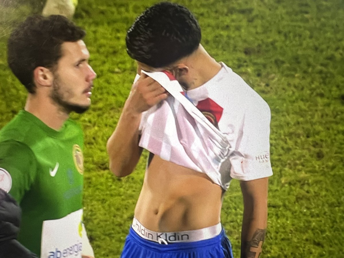 Gayumbos ‘Chldin Kldin’. Este jugador del Barbastro somos todos