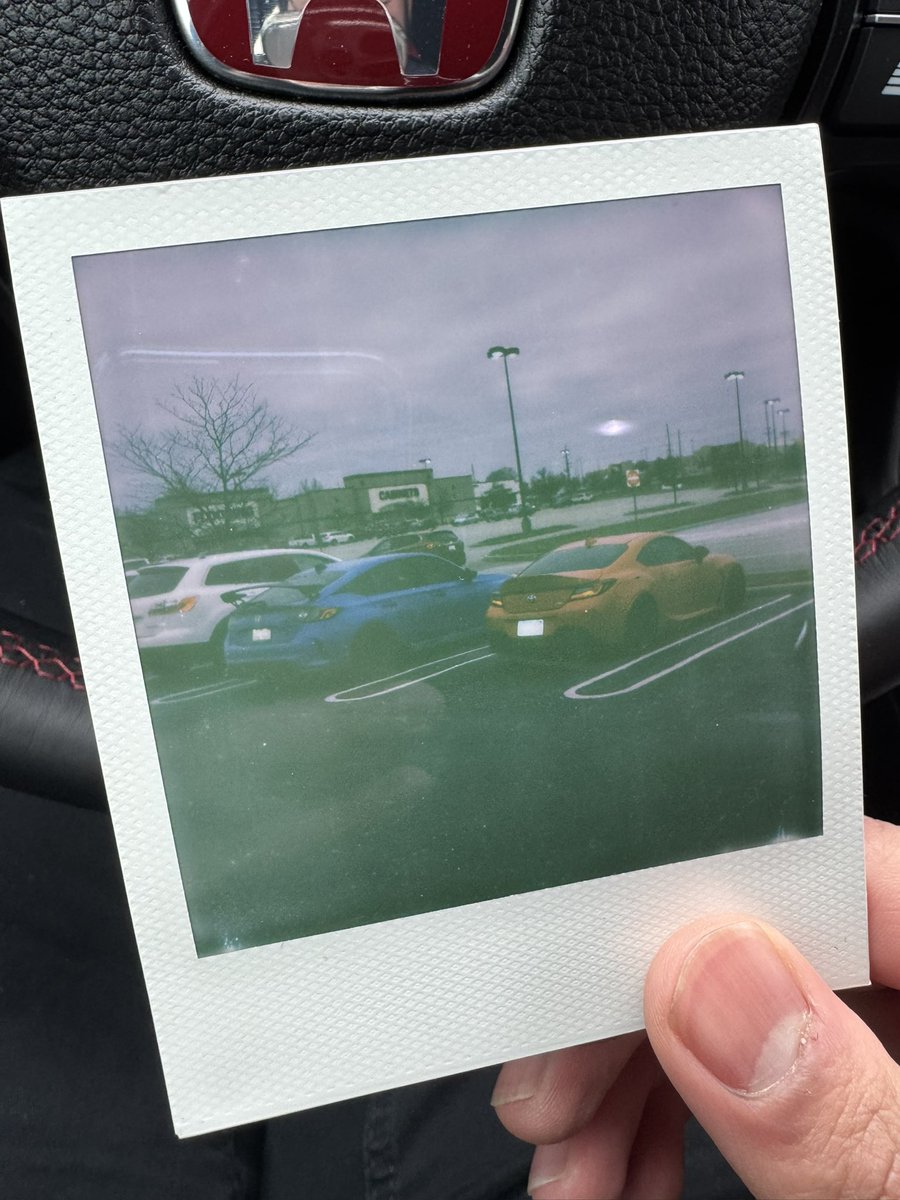 ആൽബിൻ tweet media