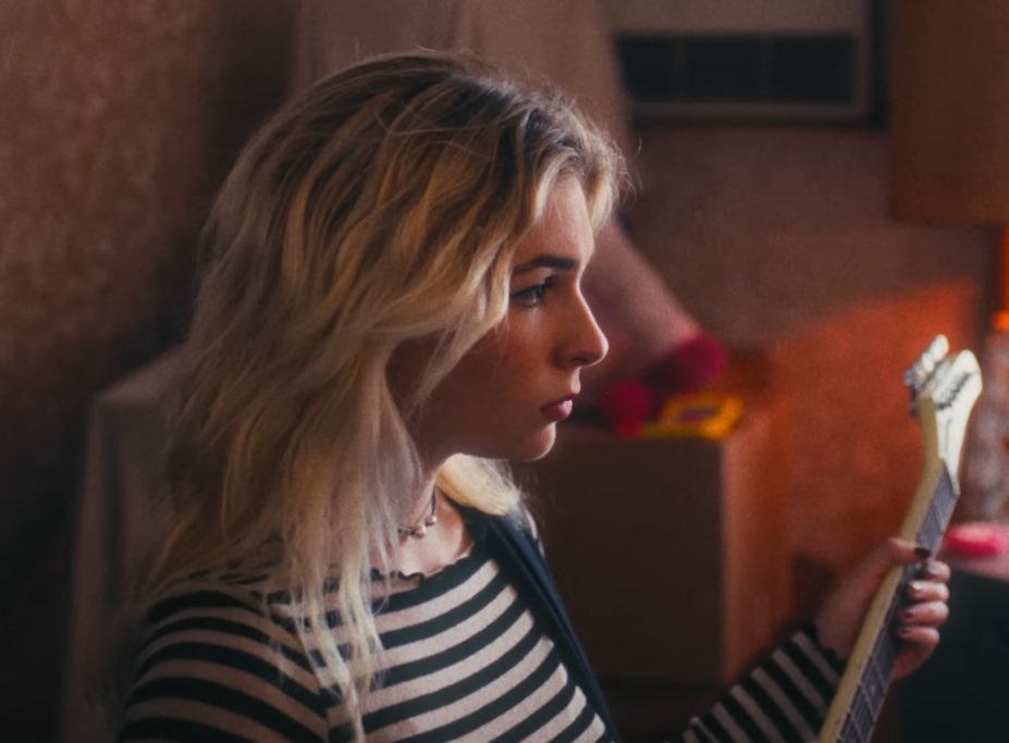 k • 🌹🎸 tweet media