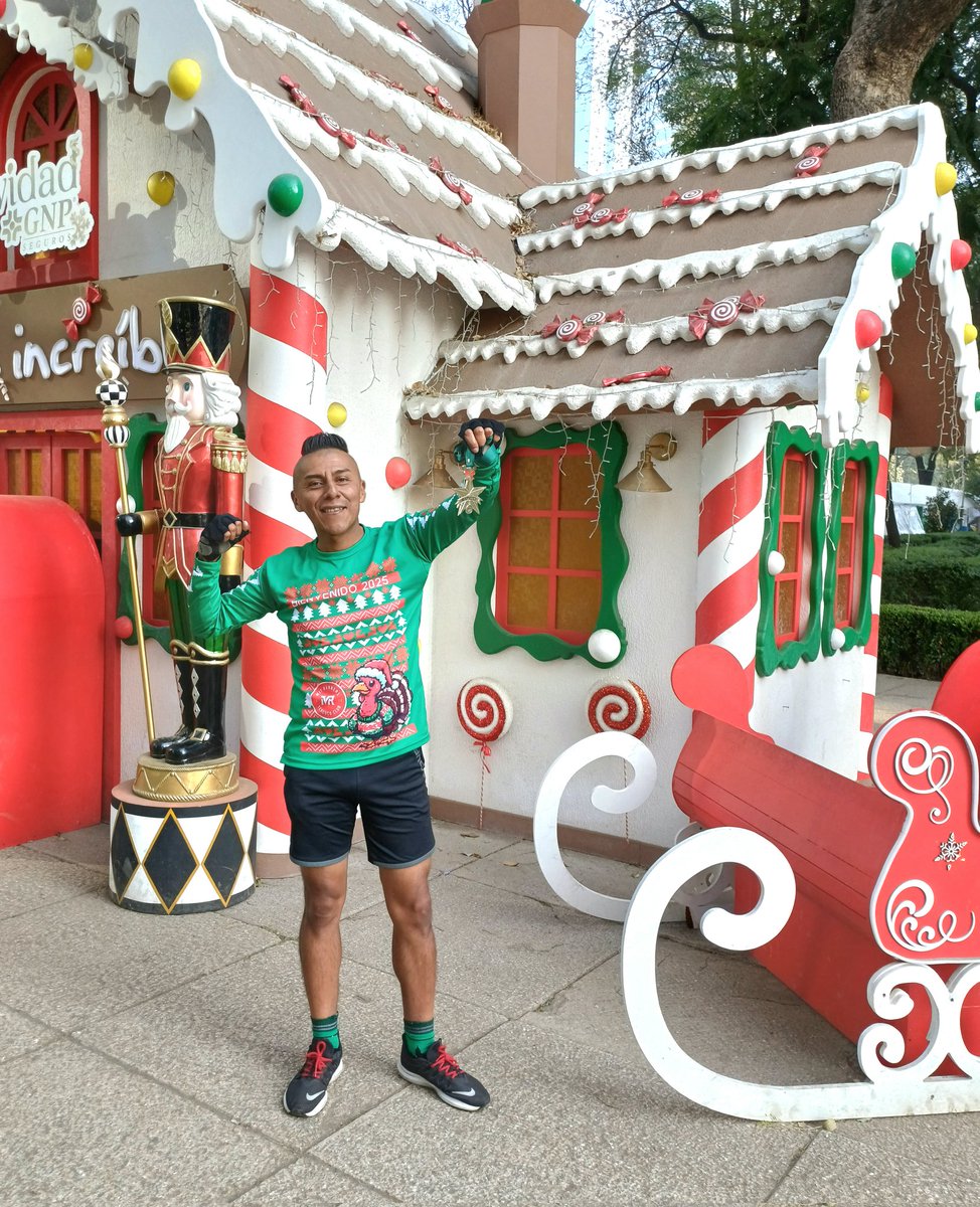 juliobikerun555's tweet photo. Ya se corrieron los 1ros kms de este '25 #10K . 1era chulada de este año 🏅🌟 2️⃣0️⃣2️⃣5️⃣ en la carrera #CerrandoElAño 🏁🏃💨 por ser modo #Virtual pasa e ser "abriendo el año" 🤣 #FelizAño 😇. @ManicomioRunner #MitRunners @yoelegicorrer1 @SumandoKMx #SoyMitRunner @MeEncantaCorrer https://t.co/UCWnVP4YN9
