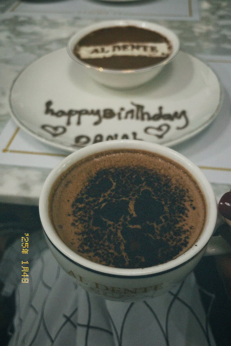 دانه tweet media