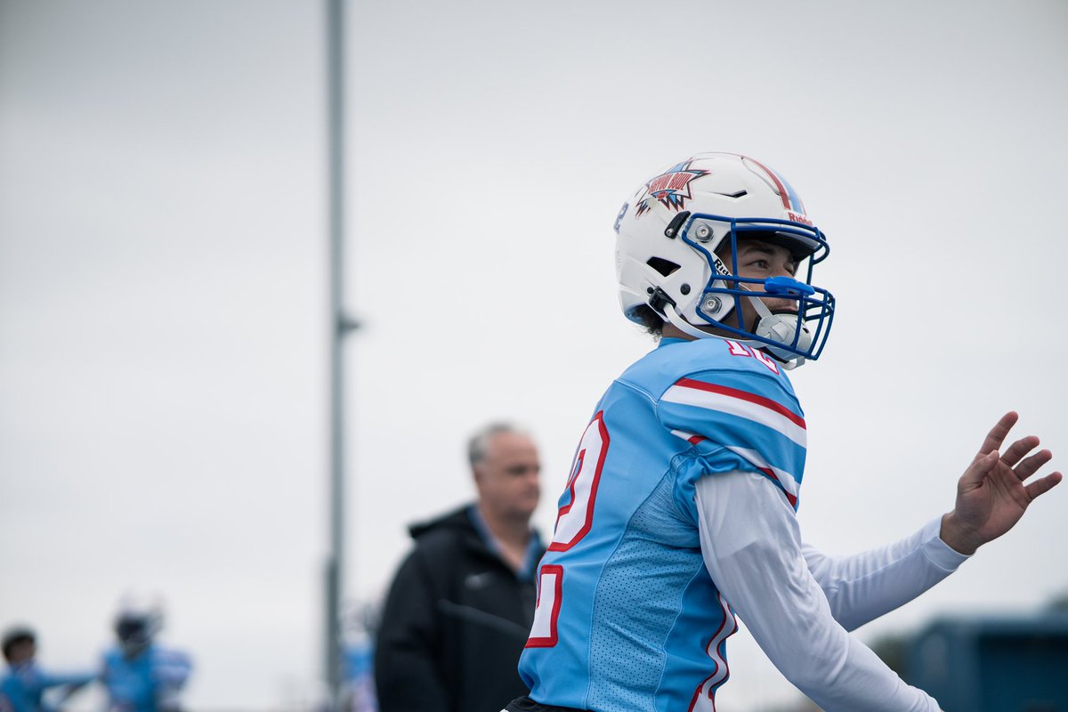 VaughnVisuals tweet media