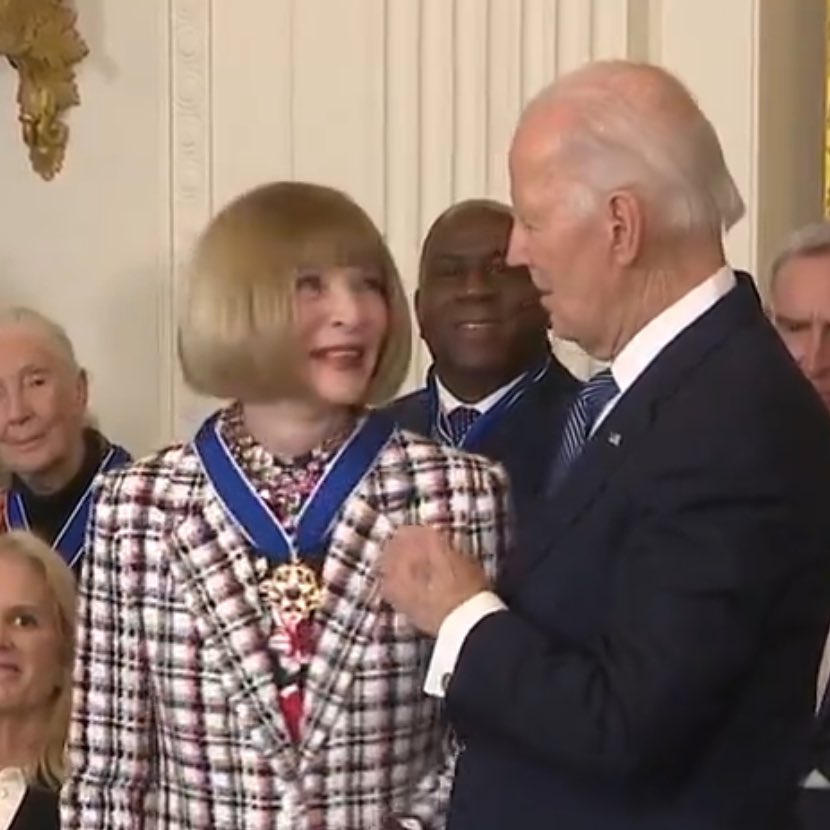 PopBase's tweet image. President Biden honors Anna Wintour with the Presidential Medal of Freedom.
