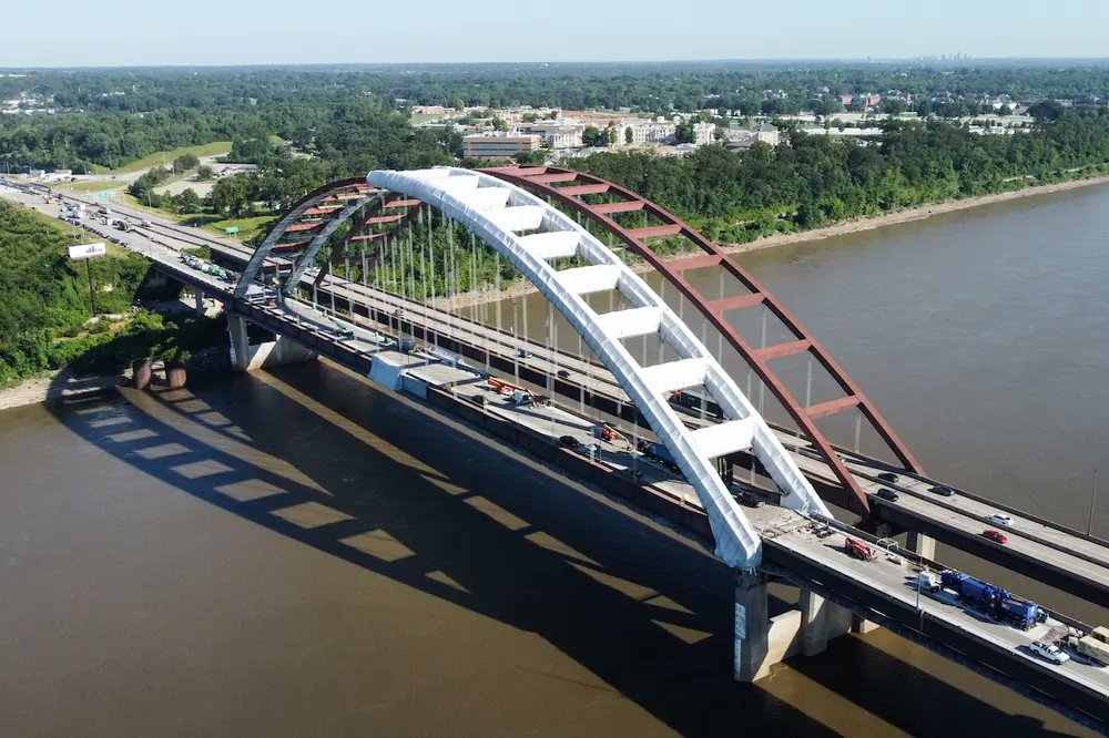 JashuaAdam tweet media