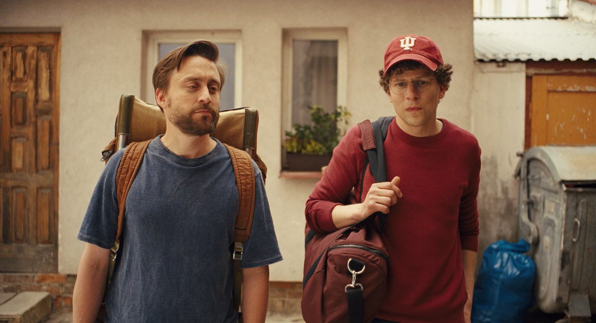 miguelaraizac's tweet photo. Amé A Real Pain. 

Profunda historia sobre salud mental, vulnerabilidad y duelo con un guion, dirección y actuación central brillante de Jesse Eisenberg. Kieran Culkin asombra con un personaje tan gracioso como es devastador; de lo más memorable que ha hecho. 

No puedo dejar de pensar en ella. Preciosa película