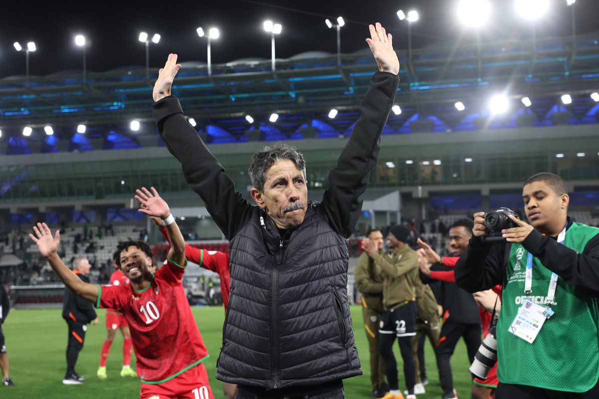 football_li5's tweet image. غيابات وظروف عمان في هذه البطولة 😱

صلاح اليحيائي لعب دقيقتين وأصيب
المخيني غاب عن النهائي ونصف التهائي بسبب الإصابة
أمجد الحارثي غاب عن النهائي ونصف النهائي بسبب الإصابة
عدم وجود محسن الغساني
إصابة الخميسي في النهائي 
إصابة الرشيدي في النهائي
غياب منذر العلوي عن النهائي

منتخب…