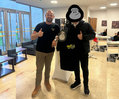 CaptainGorillas's tweet image. Today, we held the largest and most crowded meetup in recent times in Istanbul. Dozens of MOVE enthusiasts came to Istanbul from various cities in Turkey. We talked about both the @movementlabsxyz  ecosystem and @GorillaMoverz  Thank you to everyone who came to Istanbul. We are a…