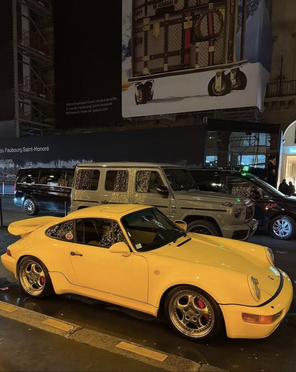 Shtreetwear's tweet photo. Virgil Abloh's Porsche https://t.co/ZGV3CtgAVc