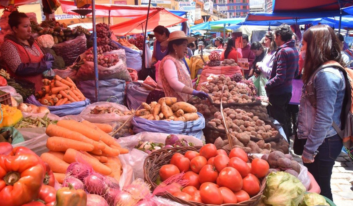 eldiabolivia's tweet photo. La inflación acumulada el 2024 en Bolivia llegó al 9,97%, la más alta desde 2018
Conoce toda la información >> https://t.co/oJXmtnWyx9
#ElDíaBolivia #Inflación #INEBolivia #Reporte2024 https://t.co/BL3B8I4LNq