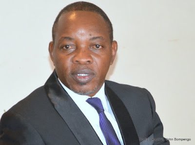 #RDC : Une expédition punitive contre Mike Mikebayi a été organisée ce samedi matin à 5h à Makala. La cellule de l'ancien député provincial de Kinshasa, proche de l'opposant Politique de Félix Tshisekedi,  <a href="/moise_katumbi/">Moise Katumbi</a> a été perquisitionnée, on lui a tout arraché : Téléphone,