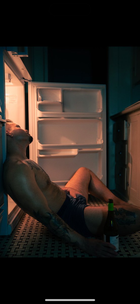 williamXXXAz's tweet image. Late night feelings 🪩 💔 🍾