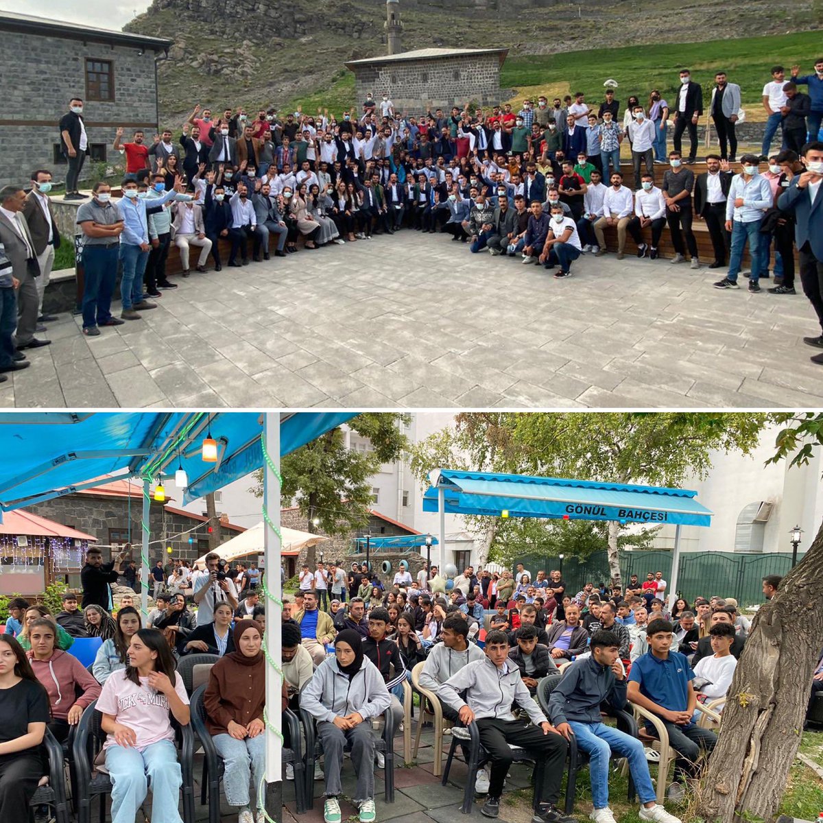 Özeniyorlar ama çözemiyorlar 😎
| Kars Gençlik Buluşması |