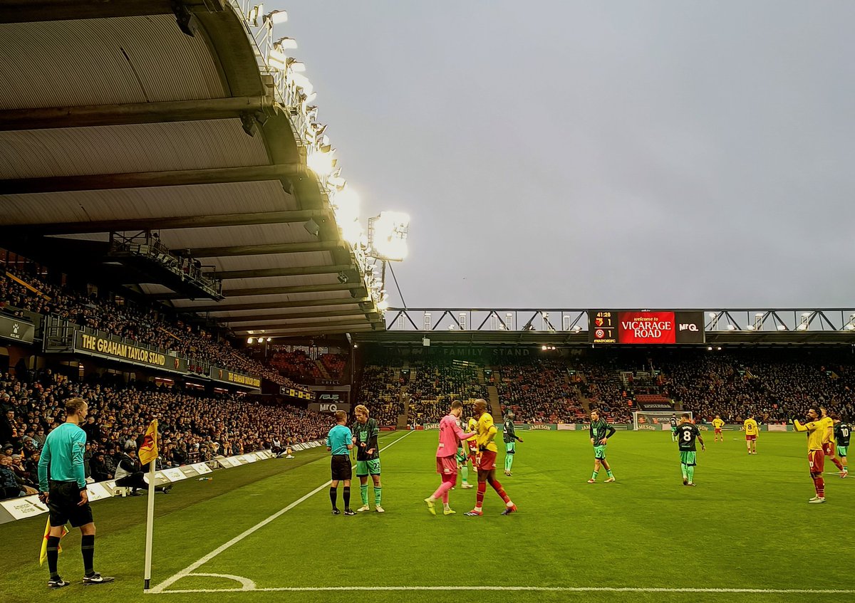 gilosaurus's tweet photo. Took a trip to yesteryear seeing & speaking to some of my 1st #WatfordFC heroes today at the #OneGrahamTaylor matchday. I felt happiness thinking of GT and the Golden Years with this magical man at the helm.
Very upset that the main man of the GT years Luther wasn't here today.๐ https://t.co/6sbqNRHXLl
