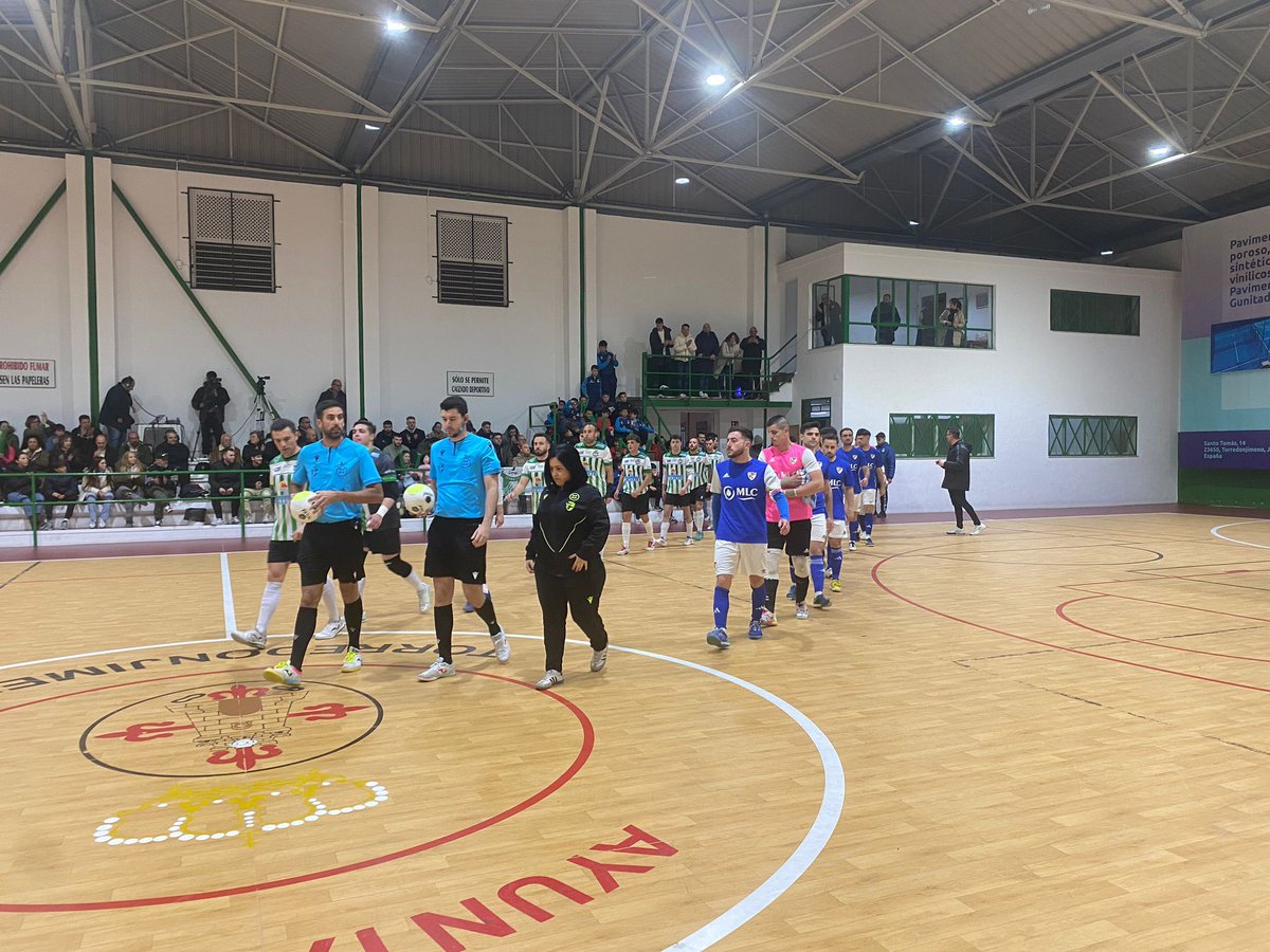 RFAFJAEN's tweet photo. 🏆| FINAL COPA ANDALUCÍA SENIOR FÚTBOL SALA 🟢⚪️

🥇Enhorabuena al @ClubPatinBarFS por proclamarse CAMPEÓN de la Copa Andalucía Senior en la tanda de penaltis. 

🥈Felicitamos al @LinaresFutsal por ser subcampeón. 

👏🏻🔝Gran final muy competida por ambos equipos. https://t.co/DDL1egjnwQ