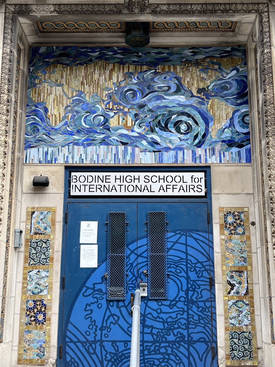 As seen in Philadelphia…

#Art #Artist StreetArt