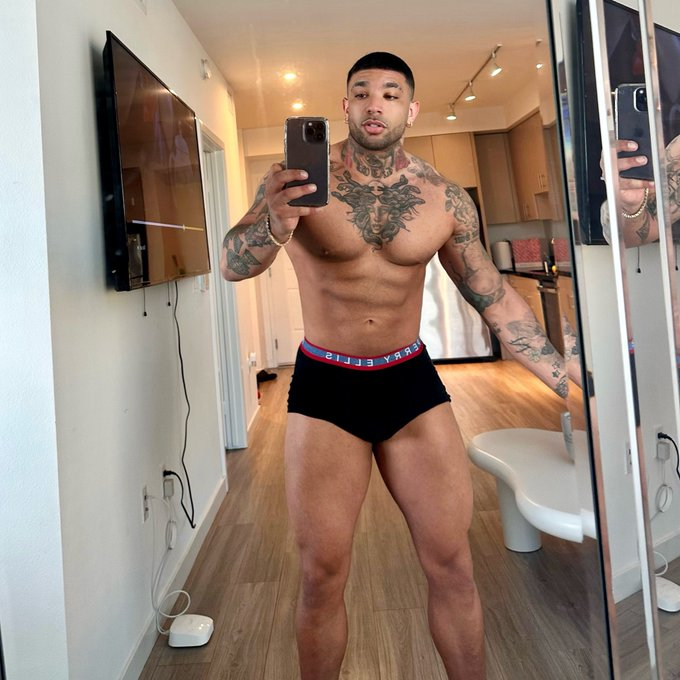 Official DEZ  (❌@43k❌) tweet media