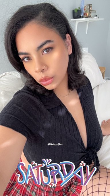 1 pic. DM me 2 be added to my private snap ? https://t.co/NpkGSV6SvD