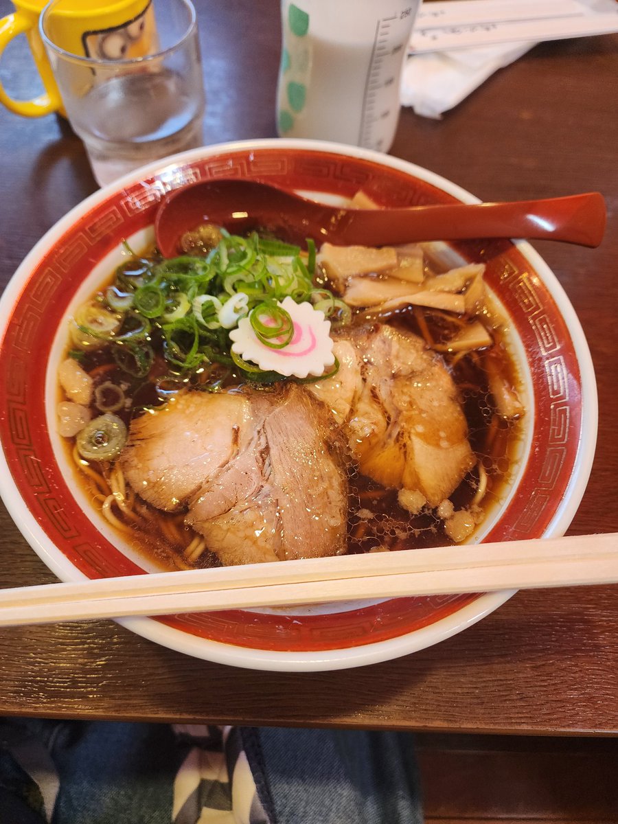 parmychonchill's tweet photo. 明けましてお麺でとうございました🔞

今年もたくさん作ってたくさん食べていきます🍜🍥 https://t.co/h91JRD4l7b