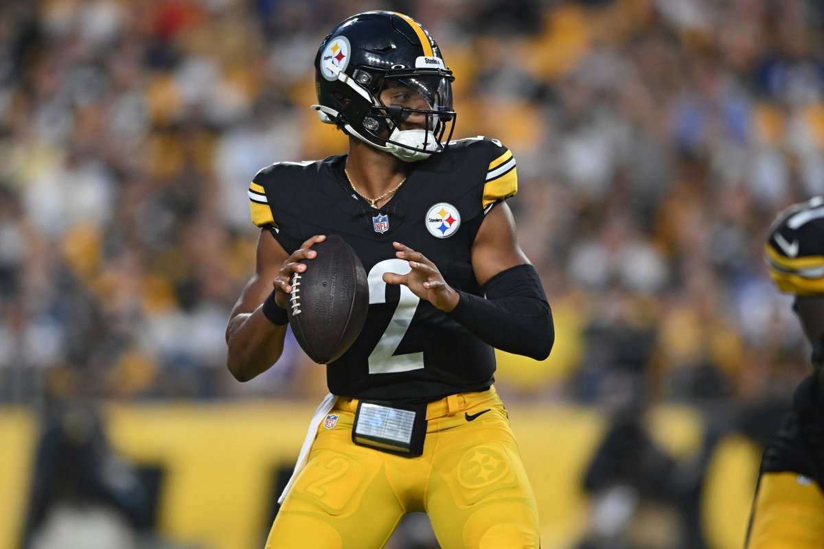 FanDuelSports's tweet photo. Only 1 man can save the Steelers 😅

#NFL | #HereWeGo https://t.co/edWpx0cYvX
