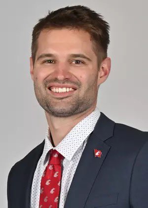 gocougs123's tweet photo. PLEASE sign David Riley to a contract extension. He’s truly building something very special in Pullman! https://t.co/PJSEwzlBnB