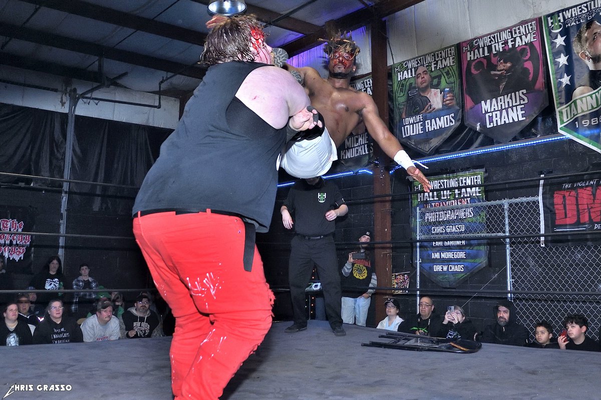 From @H2OWRESTLING #H2OYearEnd #Extravaganza Match 4 - Last Man Standing Match <a href="/LeroyRobinson97/">Leroy</a> vs. <a href="/GGEverson1/">G.G Everson</a> 

1/3