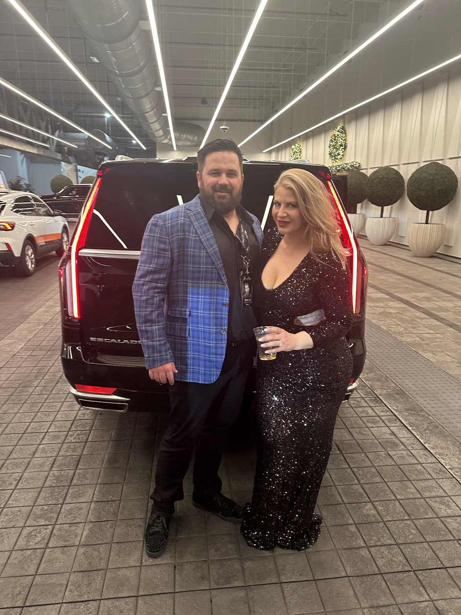 tymuse50's tweet image. Did NYE in Vegas. Took wife to see Bruno Mars NYE. Had dinner at @goldensteerlv
And fuck was that a great lobster tail!

Didn't trade all week. Battery is recharged for the new year!

Goals are set, looking to make it a insane record year!