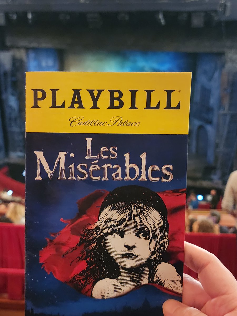 Seeing <a href="/lesmisofficial/">Les Misérables</a> in #Chicago!!

<a href="/broadwaychicago/">Broadway In Chicago</a>