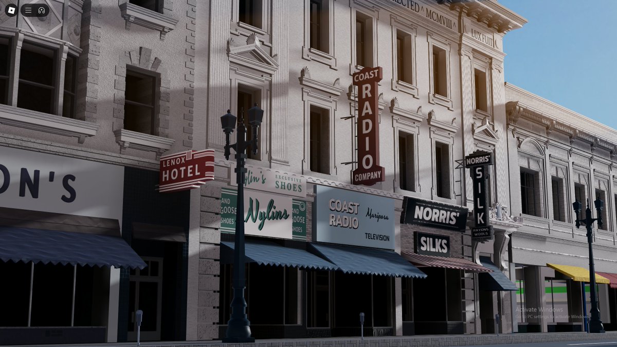 danpixel5's tweet image. working on some storefronts 
#Roblox #RobloxDev #TPT2