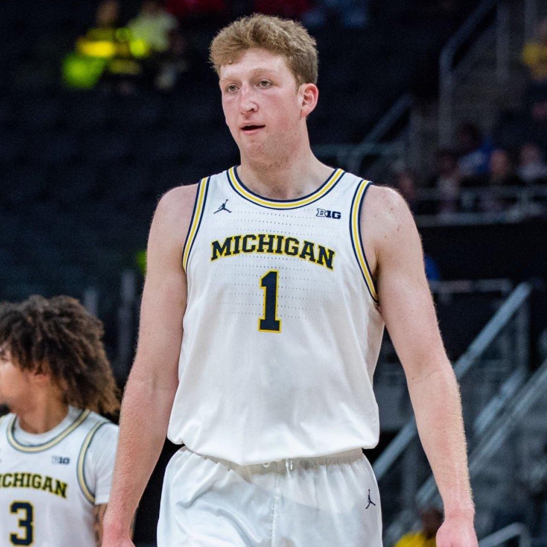 nbadraftpoint's tweet photo. Danny Wolf had a ridiculous outing tonight for Michigan in the win over USC

21 points
12 boards
7 assists
2 steals 
6 blocks 
9-12 FG
2-3 3P
1-4 FT

Insane performance for the 7 footer, who has been stamping himself a spot in the draft this year. Moves like a guard at 7 ft https://t.co/6GtkRHnDoq