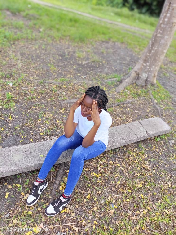 Les insultes créent une  des formes de violence en ligne.Reagisons avec gentillesse aux contenus haineux, même en désaccord car un commentaire haineux peut marquer à vie.
#Veilleurduwebrdc
#StoplaviolenceEnligne