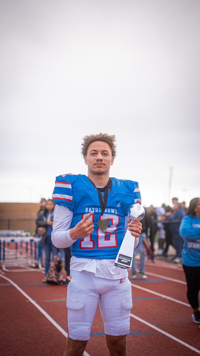 Keilan Sweeny #4way_kid (@4way_kid) on Twitter photo i enjoyed my time at the <a href="/BayouBowlGHFCA/">Bayou Bowl</a> and appreciate all the coaches that helps us this weekend… blessed i could earn the OFFENSIVE MVP award!
<a href="/BrianRandle40/">#nodayzoff</a> <a href="/CoachHill_7/">stephen.hill</a> <a href="/CoachHaack09/">Brooks Haack</a> <a href="/Coach_Vigne/">Jayson Vigne</a> <a href="/CoachWash17/">Mark Washington</a> <a href="/RandleFootball/">TRHS Lions Football</a> i enjoyed my time at the <a href="/BayouBowlGHFCA/">Bayou Bowl</a> and appreciate all the coaches that helps us this weekend… blessed i could earn the OFFENSIVE MVP award!
<a href="/BrianRandle40/">#nodayzoff</a> <a href="/CoachHill_7/">stephen.hill</a> <a href="/CoachHaack09/">Brooks Haack</a> <a href="/Coach_Vigne/">Jayson Vigne</a> <a href="/CoachWash17/">Mark Washington</a> <a href="/RandleFootball/">TRHS Lions Football</a>