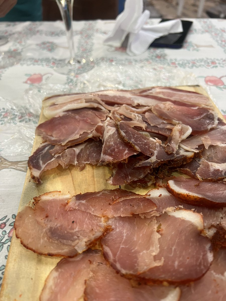 Hugo Laricchia 🍷 tweet media